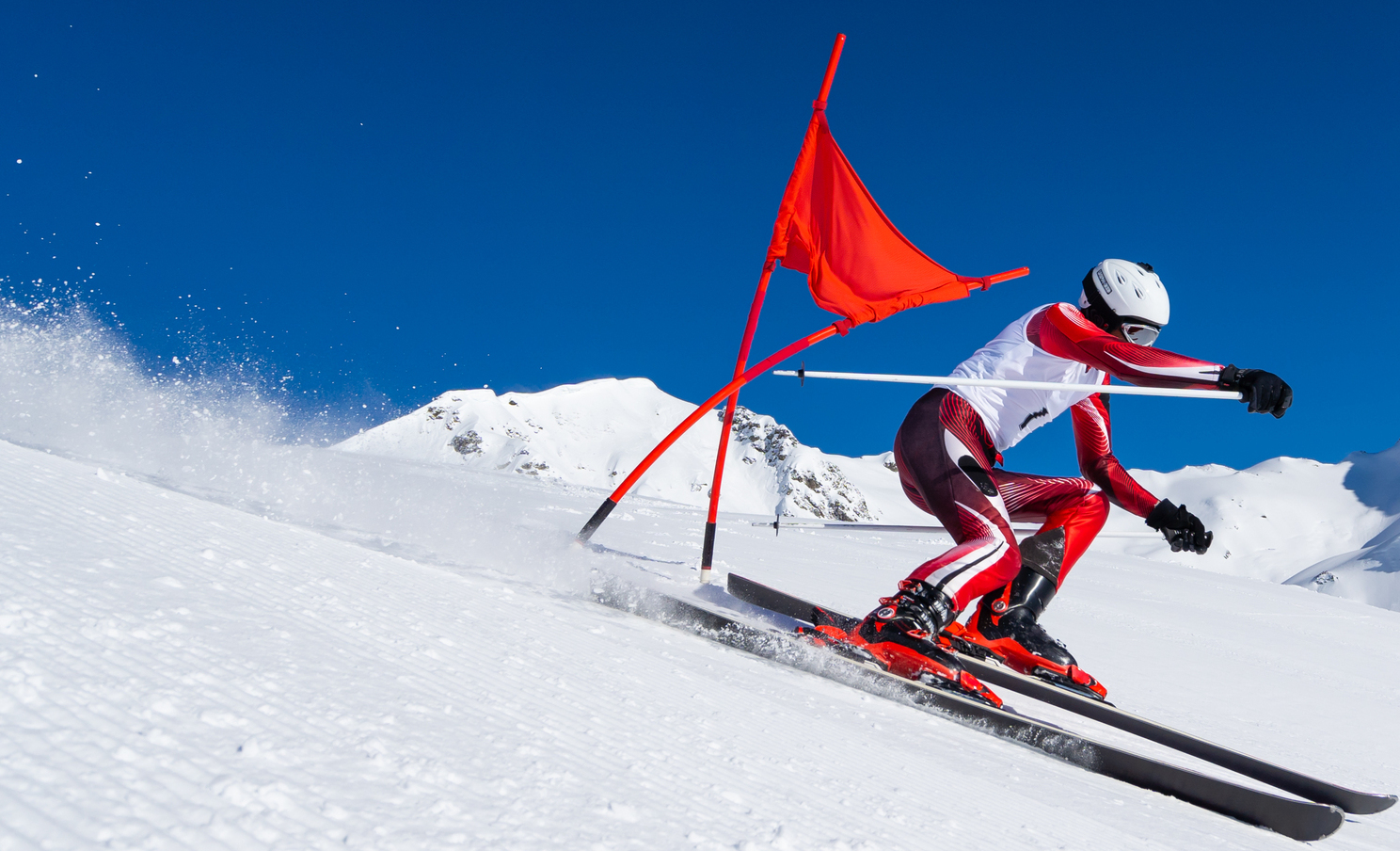 Bannière pour l'infographie Ski sur les retombées médias de Val d'Isère, station hôte de la Coupe du Monde de Ski Alpin 2024-2025 aux dimensions pour Tablette